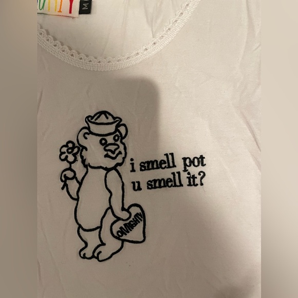 OMIGHTY “I smell pot” cami size medium - Picture 2 of 4